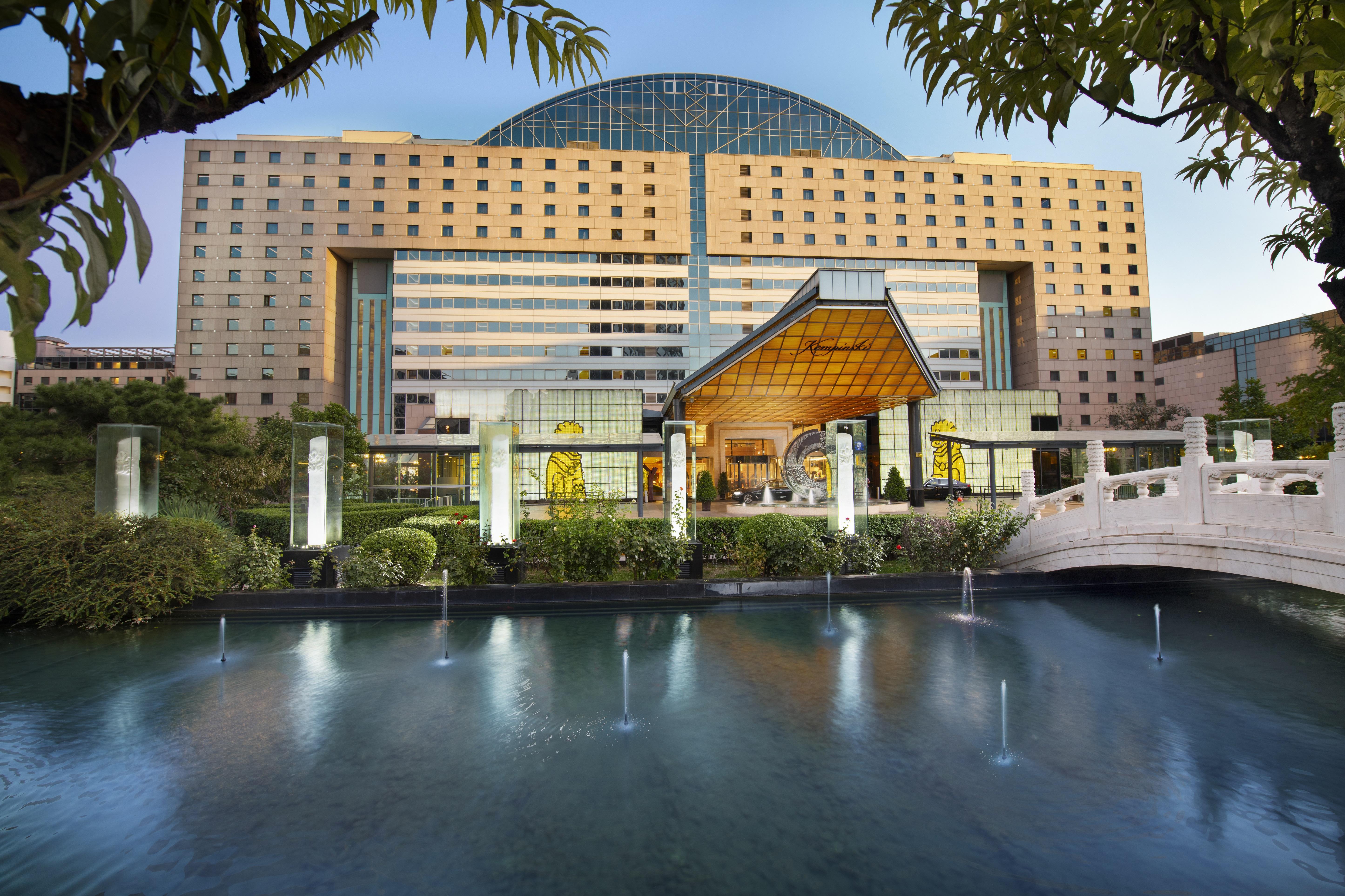 Kempinski Hotel Beijing Yansha Center Pequim Exterior foto